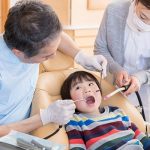 行政や学校で実施する歯科健診と歯医者での歯科検診の違い